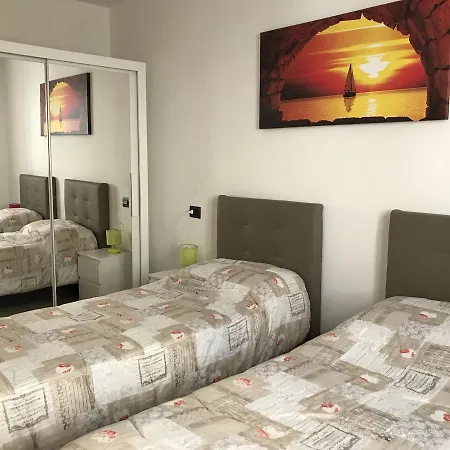 Casa Al Borgo * Garda (Verona)